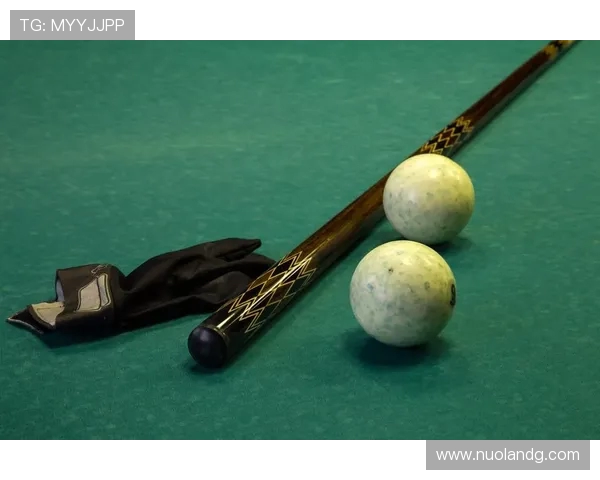 从球杆到绿呢台探寻台球运动中的技巧艺术与心理博弈 从球杆到绿呢台探寻台球运动中的技巧艺术与心理博弈