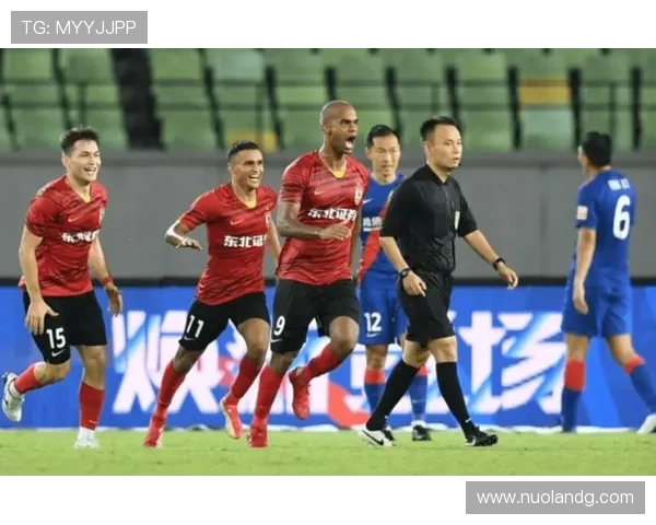 深圳排球队以73分领跑全国锦标赛积分榜展现强劲实力 深圳排球队以73分领跑全国锦标赛积分榜展现强劲实力