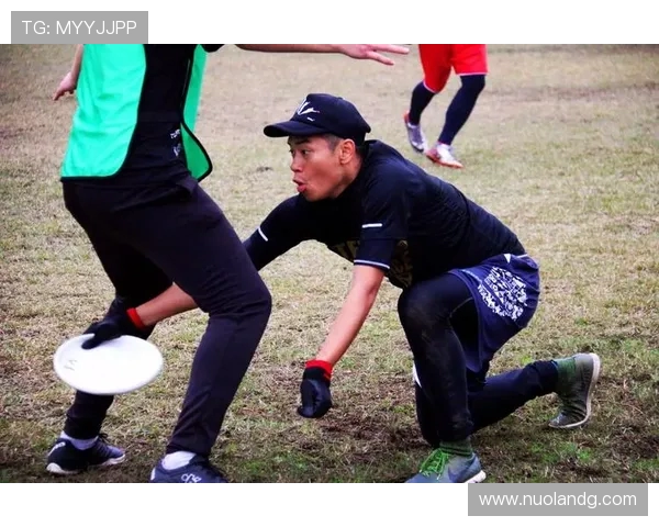 重庆飞盘队逆袭之路：从挑战到辉煌的精彩反击解析