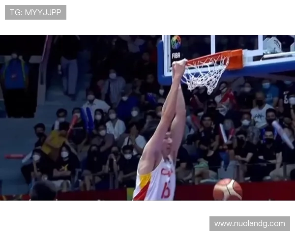 周琦带领中国男篮奋勇拼搏争创佳绩 重燃球迷对篮球的热情与希望 周琦带领中国男篮奋勇拼搏争创佳绩 重燃球迷对篮球的热情与希望