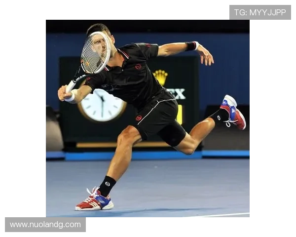 小保加与托利马激战正酣谁能在这场较量中笑到最后